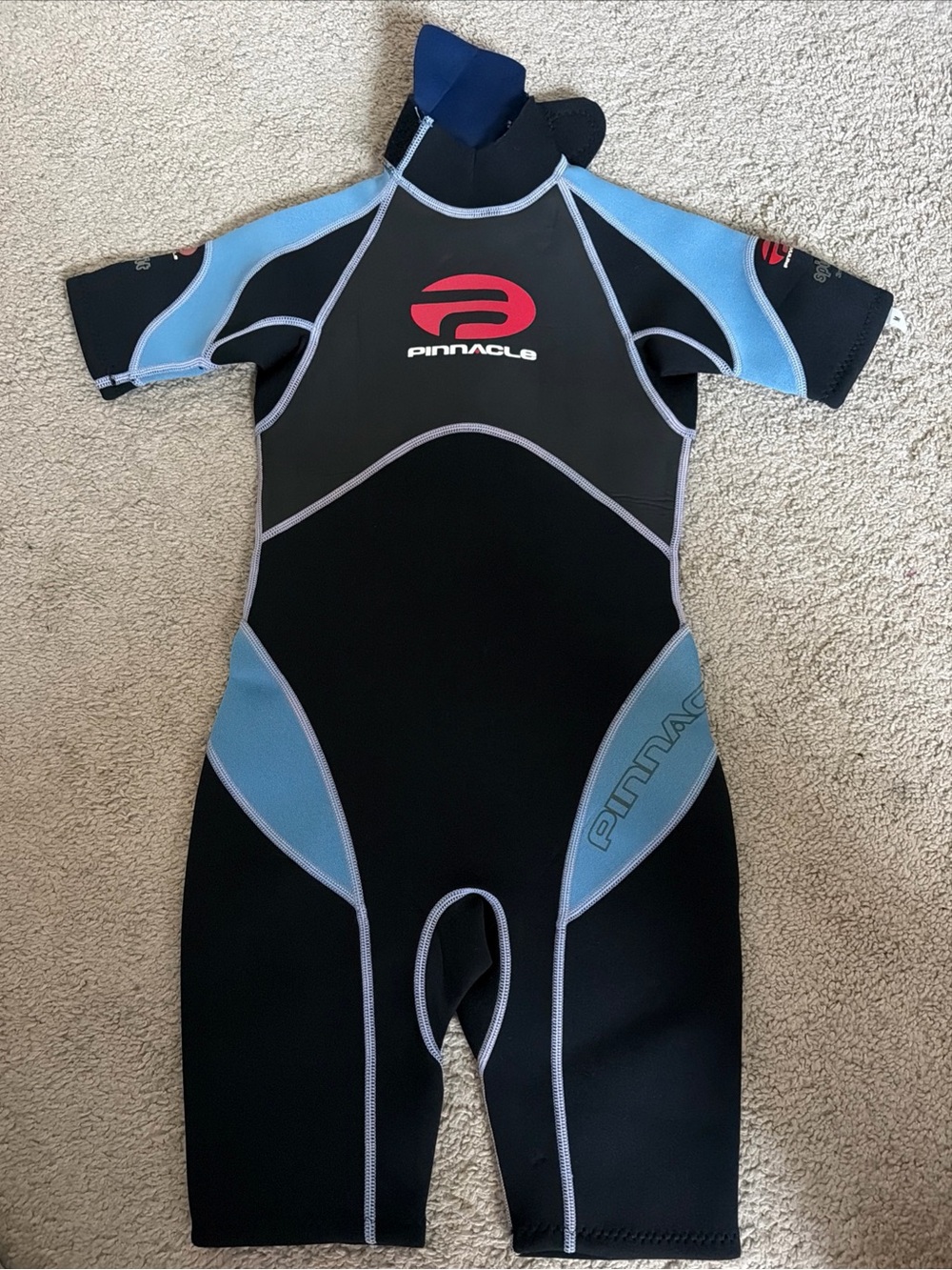 New Pinnacle Kids/Childs Shorty Spirit Wet Suit 3mm Neoprene Surfing Sz 8 Medium